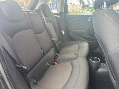 MINI Hatch 1.5 Cooper Hatchback 5dr Petrol Manual Euro 6 (s/s) (136 ps) - U597
