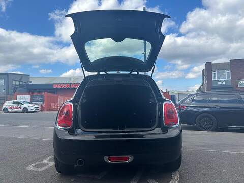 MINI Hatch 1.5 Cooper Hatchback 5dr Petrol Manual Euro 6 (s/s) (136 ps) - U597