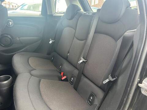 MINI Hatch 1.5 Cooper Hatchback 5dr Petrol Manual Euro 6 (s/s) (136 ps) - U597