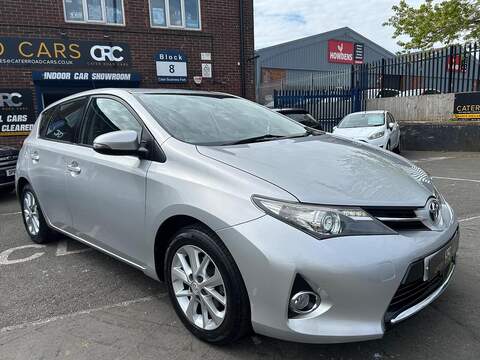 Toyota Auris 1.4 D-4D Icon Hatchback 5dr Diesel Manual Euro 5 (s/s) (90 ps) - U600