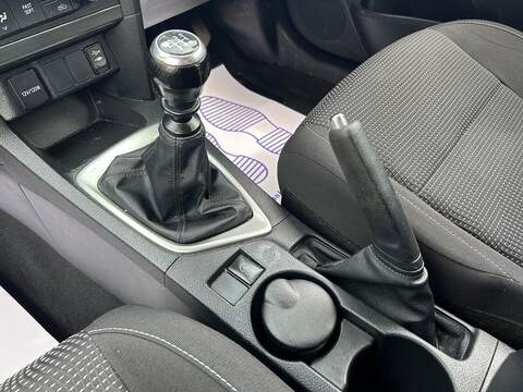 Toyota Auris 1.4 D-4D Icon Hatchback 5dr Diesel Manual Euro 5 (s/s) (90 ps) - U600