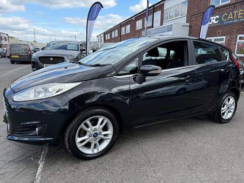 Ford Fiesta 1.0T EcoBoost Zetec Hatchback 5dr Petrol Manual Euro 5 (s/s) (100 ps) - U601