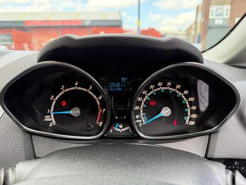 Ford Fiesta 1.0T EcoBoost Zetec Hatchback 5dr Petrol Manual Euro 5 (s/s) (100 ps) - U601