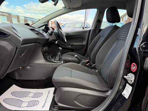 Ford Fiesta 1.0T EcoBoost Zetec Hatchback 5dr Petrol Manual Euro 5 (s/s) (100 ps) - U601