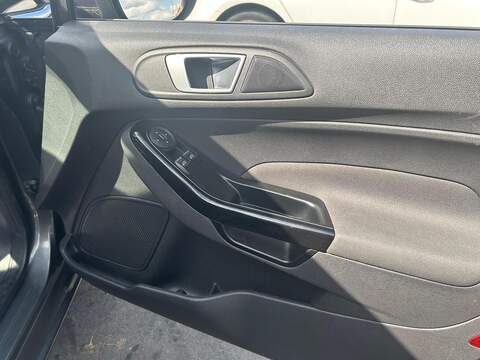Ford Fiesta 1.25 Zetec Hatchback 5dr Petrol Manual Euro 6 (82 ps) - U602