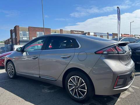Hyundai IONIQ 38.3kWh Premium Hatchback 5dr Electric Auto (136 ps) - U603