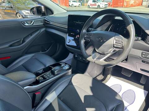 Hyundai IONIQ 38.3kWh Premium Hatchback 5dr Electric Auto (136 ps) - U603