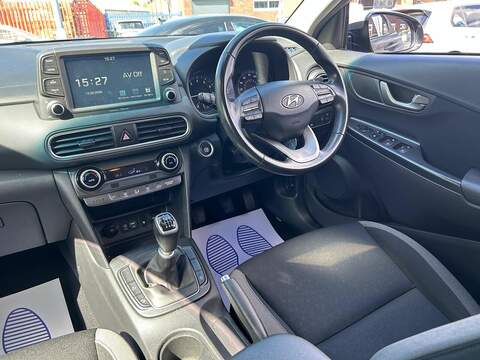 Hyundai KONA 1.0 T-GDi Premium SUV 5dr Petrol Manual Euro 6 (s/s) (120 ps) - U609