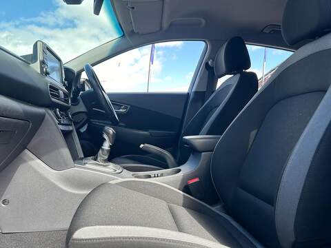 Hyundai KONA 1.0 T-GDi Premium SUV 5dr Petrol Manual Euro 6 (s/s) (120 ps) - U609