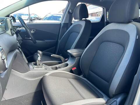 Hyundai KONA 1.0 T-GDi Premium SUV 5dr Petrol Manual Euro 6 (s/s) (120 ps) - U609