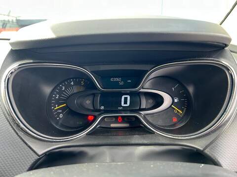 Renault Captur 1.5 dCi ENERGY Expression + SUV 5dr Diesel Manual Euro 6 (s/s) (90 ps) - U613
