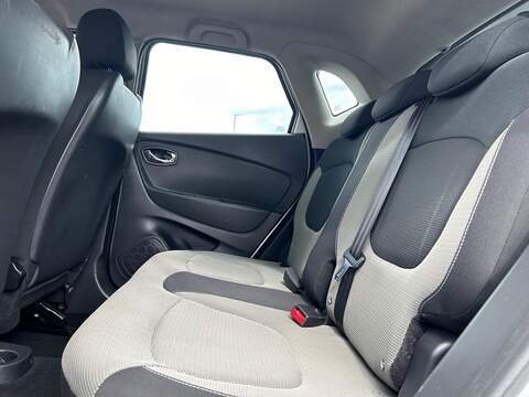 Renault Captur 1.5 dCi ENERGY Expression + SUV 5dr Diesel Manual Euro 6 (s/s) (90 ps) - U613