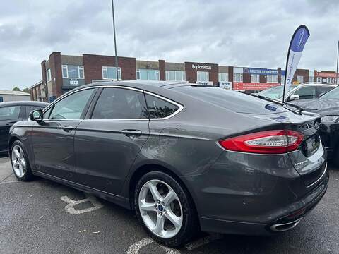 Ford Mondeo 2.0 TDCi Titanium Hatchback 5dr Diesel Manual Euro 6 (s/s) (180 ps) - U615