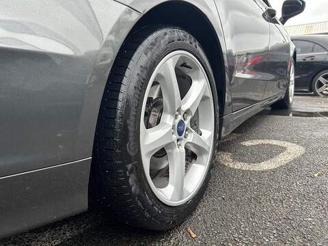 Ford Mondeo 2.0 TDCi Titanium Hatchback 5dr Diesel Manual Euro 6 (s/s) (180 ps) - U615