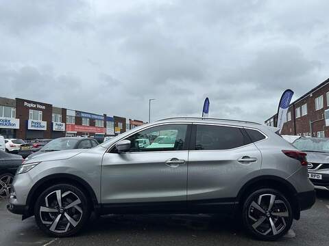 Nissan Qashqai 1.3 DIG-T Tekna+ SUV 5dr Petrol Manual Euro 6 (s/s) (160 ps) - U618