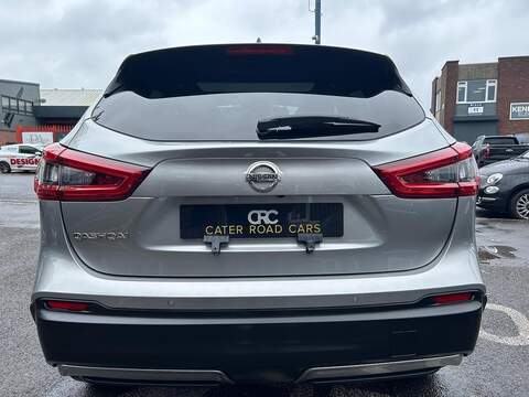 Nissan Qashqai 1.3 DIG-T Tekna+ SUV 5dr Petrol Manual Euro 6 (s/s) (160 ps) - U618