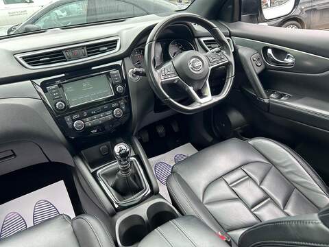 Nissan Qashqai 1.3 DIG-T Tekna+ SUV 5dr Petrol Manual Euro 6 (s/s) (160 ps) - U618