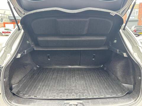Nissan Qashqai 1.3 DIG-T Tekna+ SUV 5dr Petrol Manual Euro 6 (s/s) (160 ps) - U618