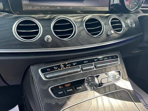 Mercedes-Benz E Class 2.0 E200 AMG Line Saloon 4dr Petrol G-Tronic+ Euro 6 (s/s) (184 ps) - U624