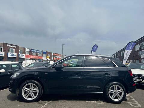Audi Q5 2.0 TDI 40 S line SUV 5dr Diesel S Tronic quattro Euro 6 (s/s) (190 ps) - U625