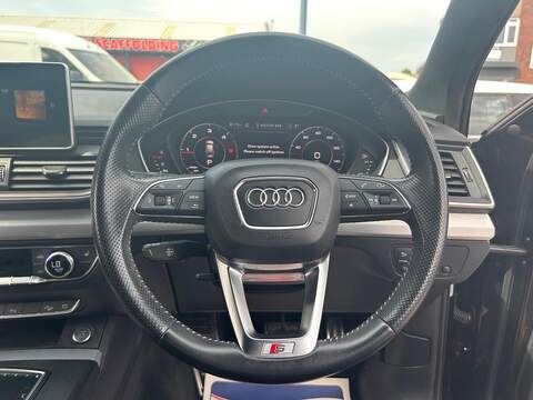 Audi Q5 2.0 TDI 40 S line SUV 5dr Diesel S Tronic quattro Euro 6 (s/s) (190 ps) - U625