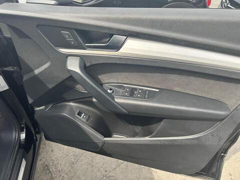 Audi Q5 2.0 TDI 40 S line SUV 5dr Diesel S Tronic quattro Euro 6 (s/s) (190 ps) - U625