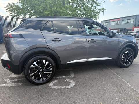 Peugeot 2008 1.2 PureTech Allure Premium SUV 5dr Petrol Manual Euro 6 (s/s) (100 ps) - U631