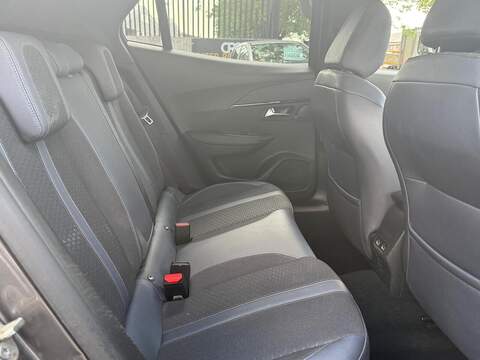 Peugeot 2008 1.2 PureTech Allure Premium SUV 5dr Petrol Manual Euro 6 (s/s) (100 ps) - U631