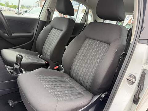 Volkswagen Polo 1.0 BlueMotion Tech S Hatchback 5dr Petrol Manual Euro 6 (s/s) (60 ps) - U633