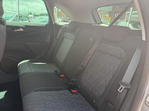 Vauxhall Crossland X 1.2 Turbo Griffin SUV 5dr Petrol Manual Euro 6 (s/s) (110 ps) - U636