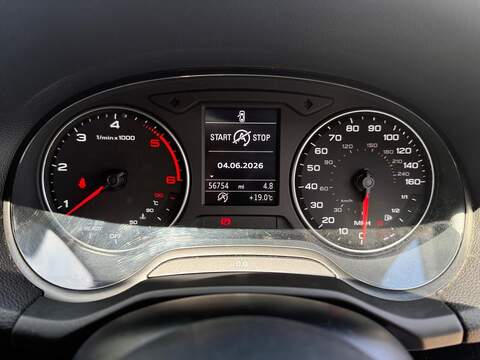 Audi Q2 1.6 TDI 30 Black Edition SUV 5dr Diesel Manual Euro 6 (s/s) (116 ps) - U638