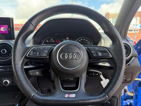 Audi Q2 1.6 TDI 30 Black Edition SUV 5dr Diesel Manual Euro 6 (s/s) (116 ps) - U638