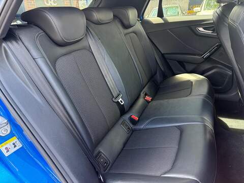 Audi Q2 1.6 TDI 30 Black Edition SUV 5dr Diesel Manual Euro 6 (s/s) (116 ps) - U638