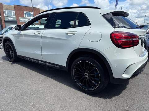 Mercedes-Benz GLA 2.1 GLA220d AMG Line (Premium) SUV 5dr Diesel 7G-DCT 4MATIC Euro 6 (s/s) (177 ps) - U640