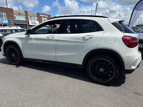Mercedes-Benz GLA 2.1 GLA220d AMG Line (Premium) SUV 5dr Diesel 7G-DCT 4MATIC Euro 6 (s/s) (177 ps) - U640