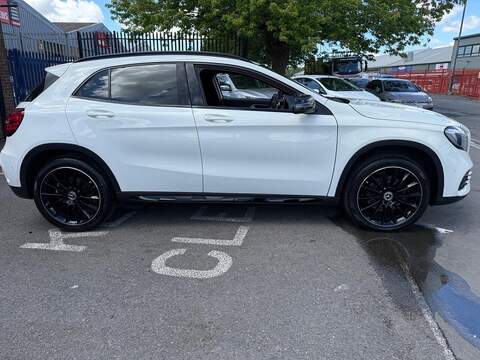 Mercedes-Benz GLA 2.1 GLA220d AMG Line (Premium) SUV 5dr Diesel 7G-DCT 4MATIC Euro 6 (s/s) (177 ps) - U640