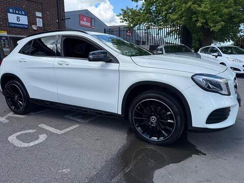 Mercedes-Benz GLA 2.1 GLA220d AMG Line (Premium) SUV 5dr Diesel 7G-DCT 4MATIC Euro 6 (s/s) (177 ps) - U640
