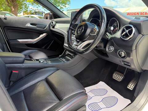 Mercedes-Benz GLA 2.1 GLA220d AMG Line (Premium) SUV 5dr Diesel 7G-DCT 4MATIC Euro 6 (s/s) (177 ps) - U640