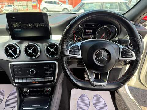 Mercedes-Benz GLA 2.1 GLA220d AMG Line (Premium) SUV 5dr Diesel 7G-DCT 4MATIC Euro 6 (s/s) (177 ps) - U640