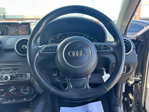 Audi A1 A1 Sport Hatchback 1 Manual Diesel - U654