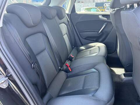 Audi A1 A1 Sport Hatchback 1 Manual Diesel - U654