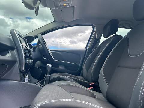 Renault Clio 0.9 TCe Urban Nav Euro 6 (s/s) 5dr - U655