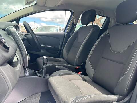 Renault Clio 0.9 TCe Urban Nav Euro 6 (s/s) 5dr - U655