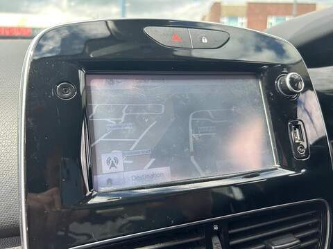 Renault Clio 0.9 TCe Urban Nav Euro 6 (s/s) 5dr - U655