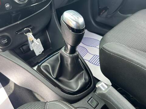 Renault Clio 0.9 TCe Urban Nav Euro 6 (s/s) 5dr - U655