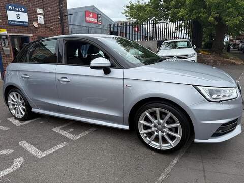 Audi A1 A1 S line Hatchback 1 Manual Petrol - U656