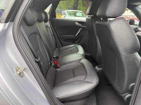 Audi A1 A1 S line Hatchback 1 Manual Petrol - U656