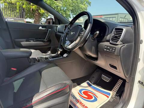Kia Sportage 1.6 CRDi EcoDynamics+ GT-Line S SUV 5dr Diesel Hybrid DCT AWD Euro 6 (s/s) (134 bhp) - U657