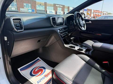 Kia Sportage 1.6 CRDi EcoDynamics+ GT-Line S SUV 5dr Diesel Hybrid DCT AWD Euro 6 (s/s) (134 bhp) - U657