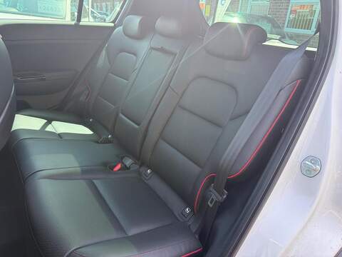 Kia Sportage 1.6 CRDi EcoDynamics+ GT-Line S SUV 5dr Diesel Hybrid DCT AWD Euro 6 (s/s) (134 bhp) - U657